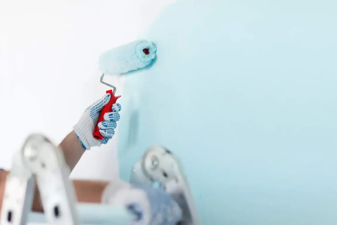 6 Reasons You Should Hire Professional Painters to Paint Your Home
