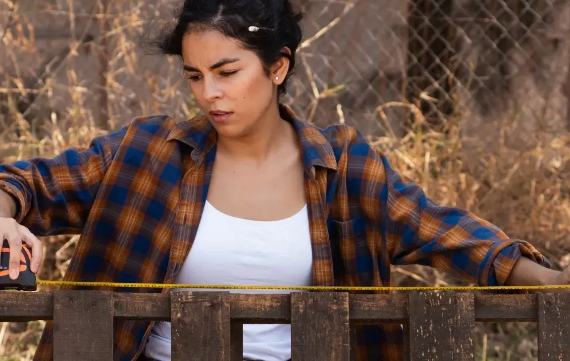 4 Important Questions You Should Ask When Working with a Fencing Contractor