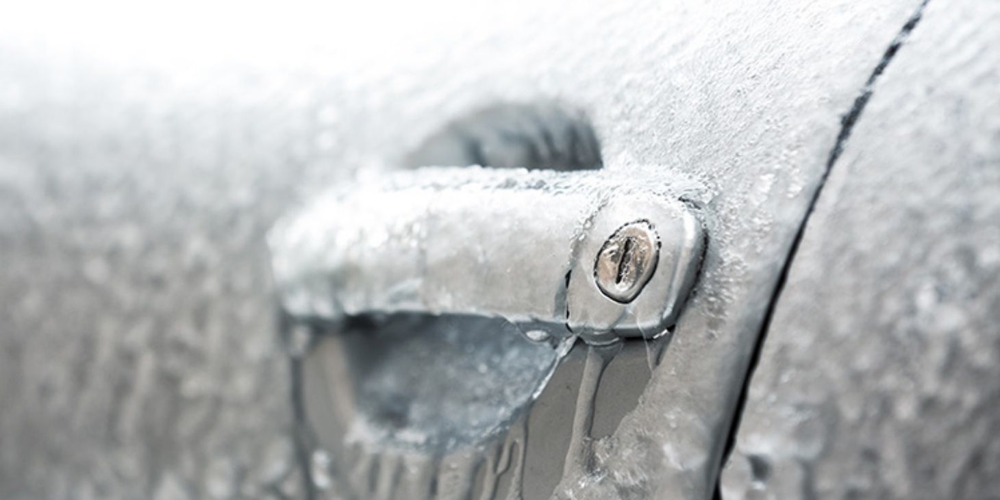 How Locksmith Open The Frozen Car Door?