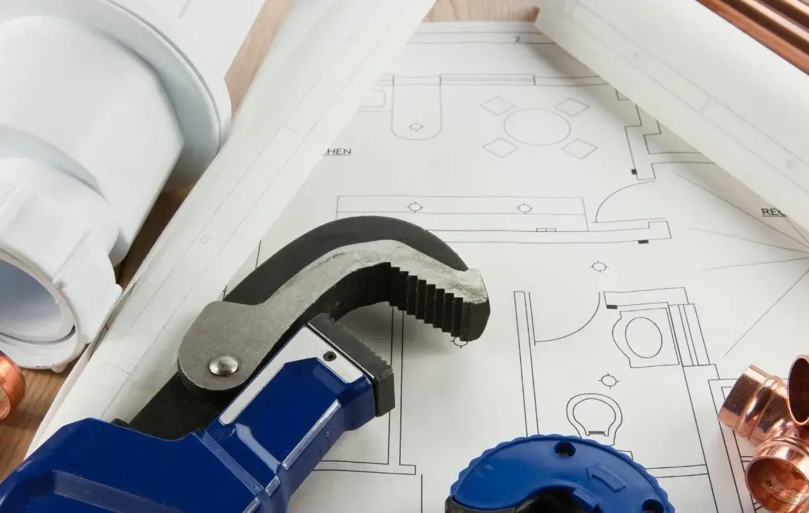 4 Reasons You Need Professional Plumbing Services