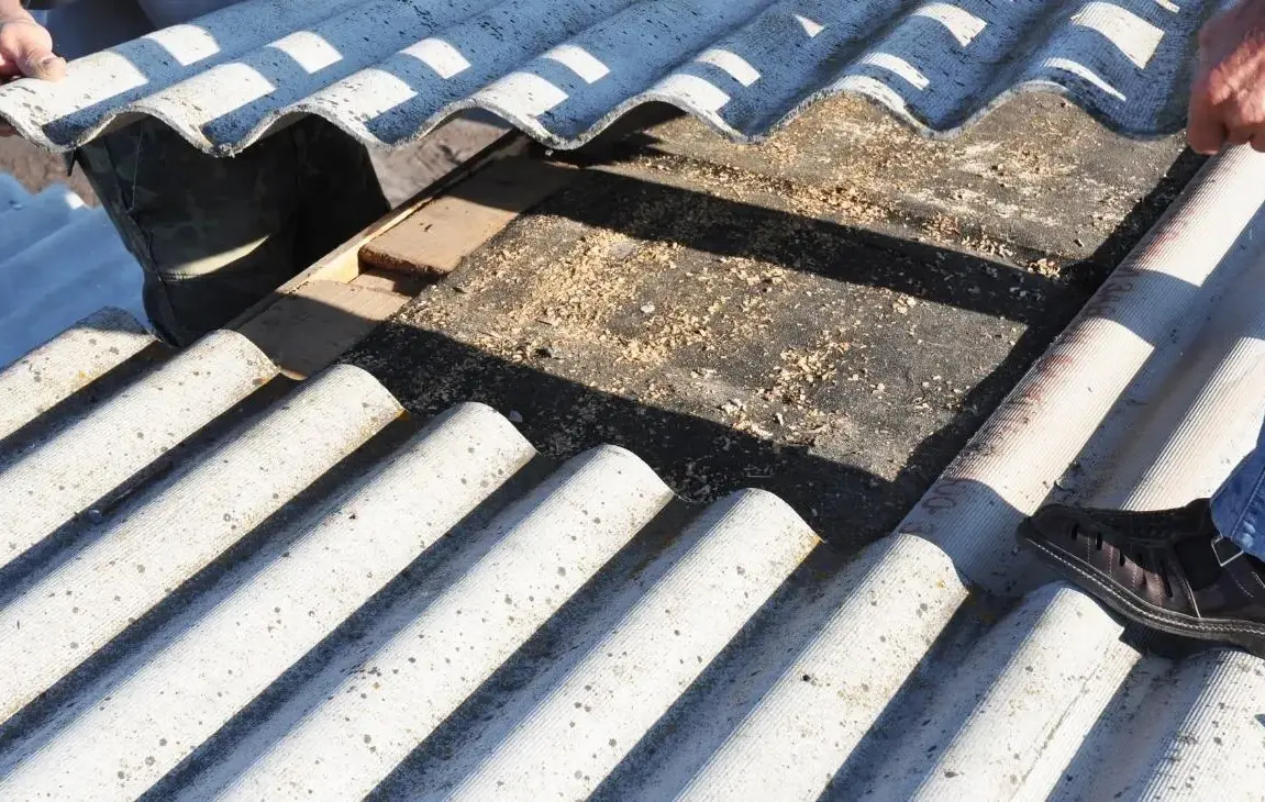 What You Need to Know When Hiring an Asbestos Inspection Company