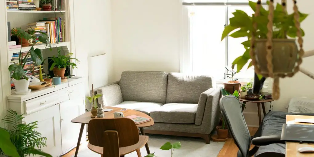 Environmental-friendly Solutions To Introduce To Your House And Save Energy