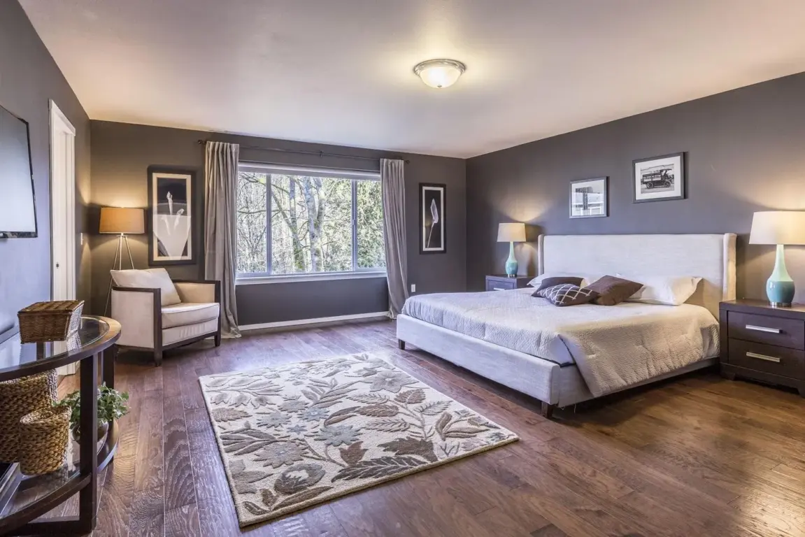 Essential Bedroom Items That Will Help You Relax and Unwind