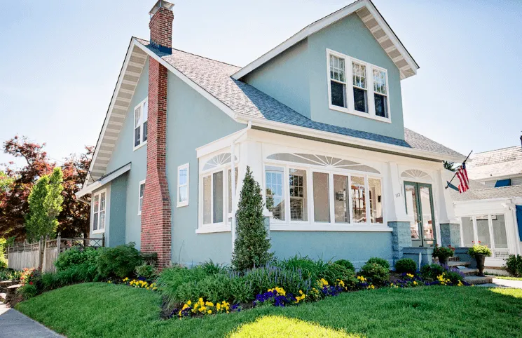 How Do You Paint the Outside of a Two-story House?