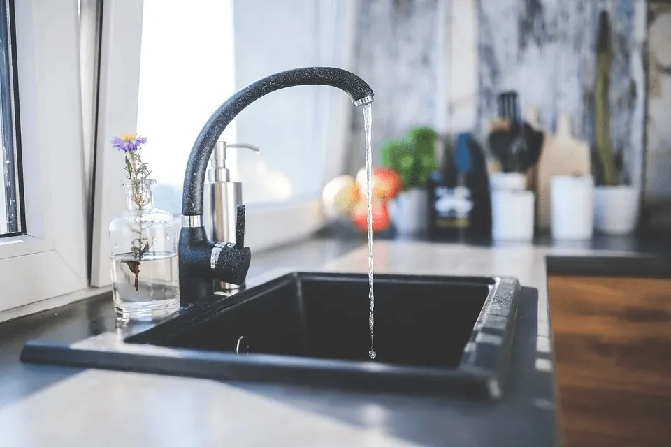 How To Make Sure That Your Water Is Healthy For Drinking