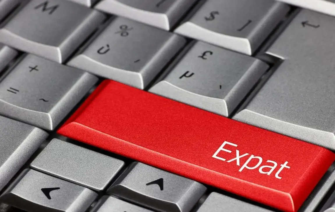 Why Expats are Settling in the UK Permanently