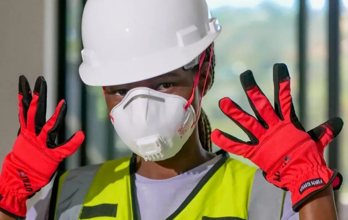 The role of PPE in the safety of workers at construction sites