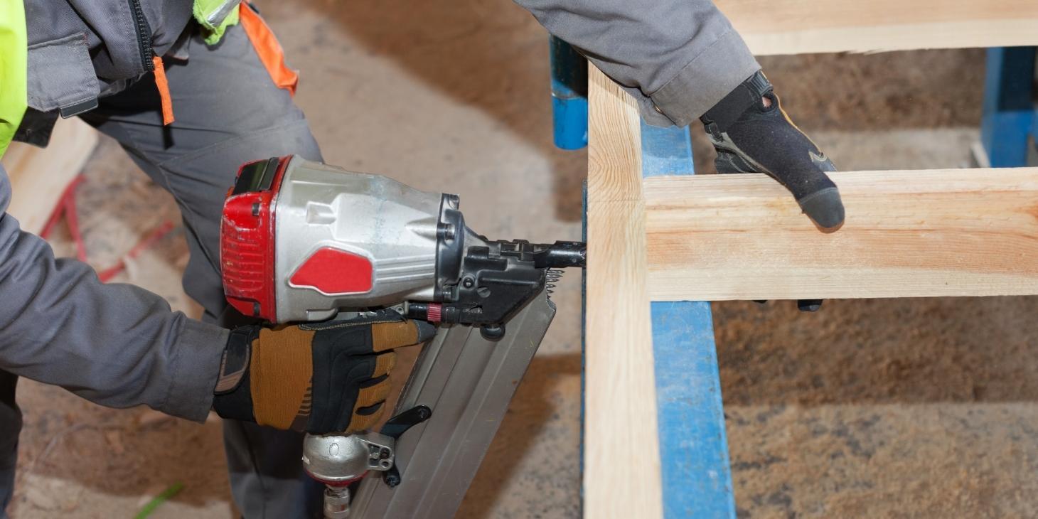 The Handy Man’s Guide To Best Framing Nailers For DIYers
