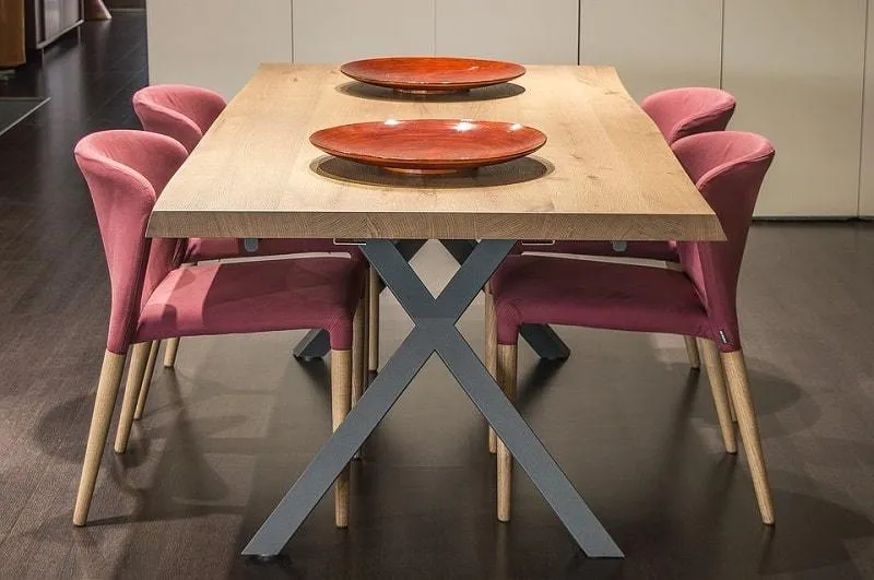 Everything You Need to Know About Restaurant Table and Chair Set
