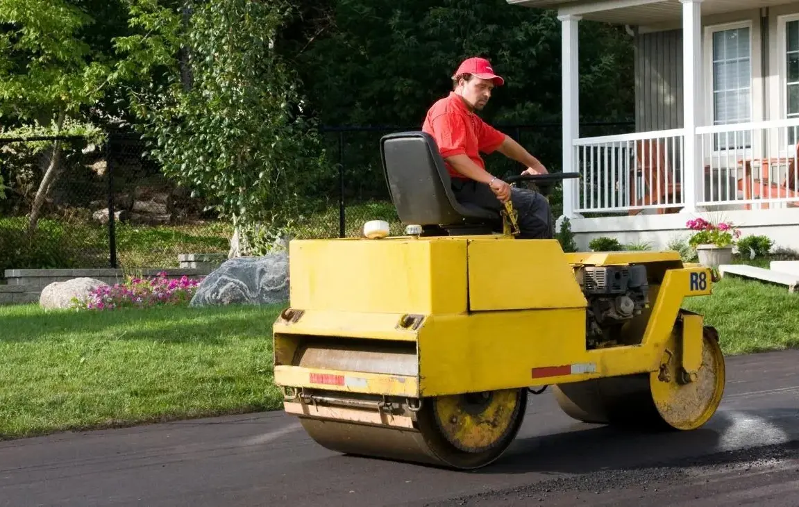 A Guide for Using Asphalt for Driveway Construction