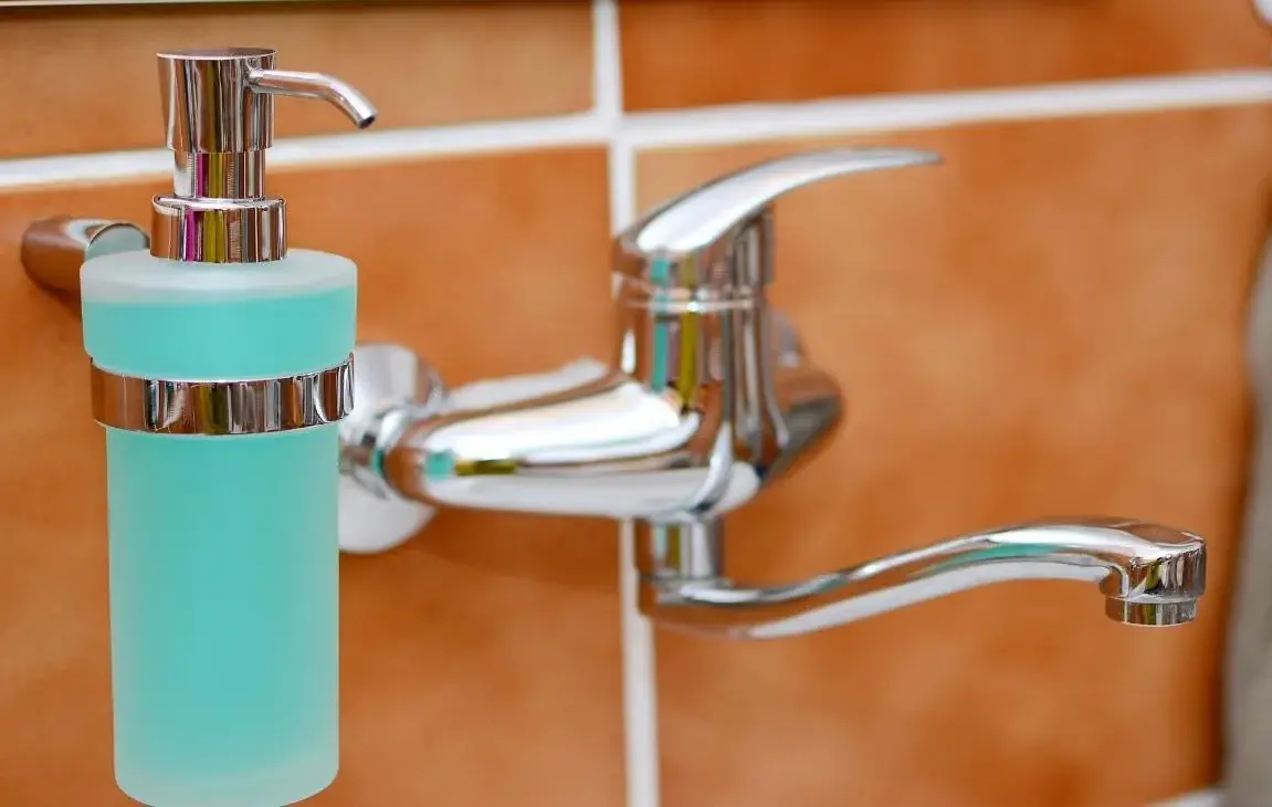 How to Properly Equip a Bathroom 6 Expert Tips