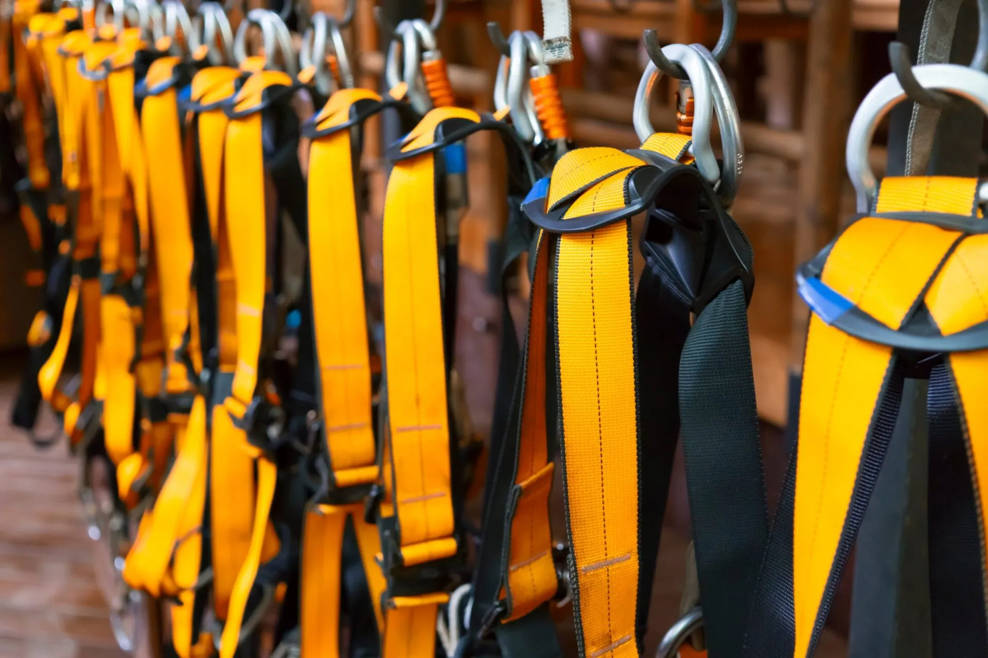 11 Tips When Wearing A Safety Harness