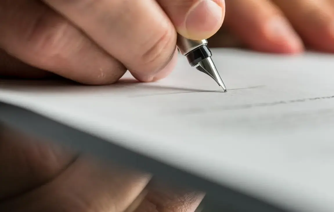 What kinds of things can be used as justification for challenging a will in the UK