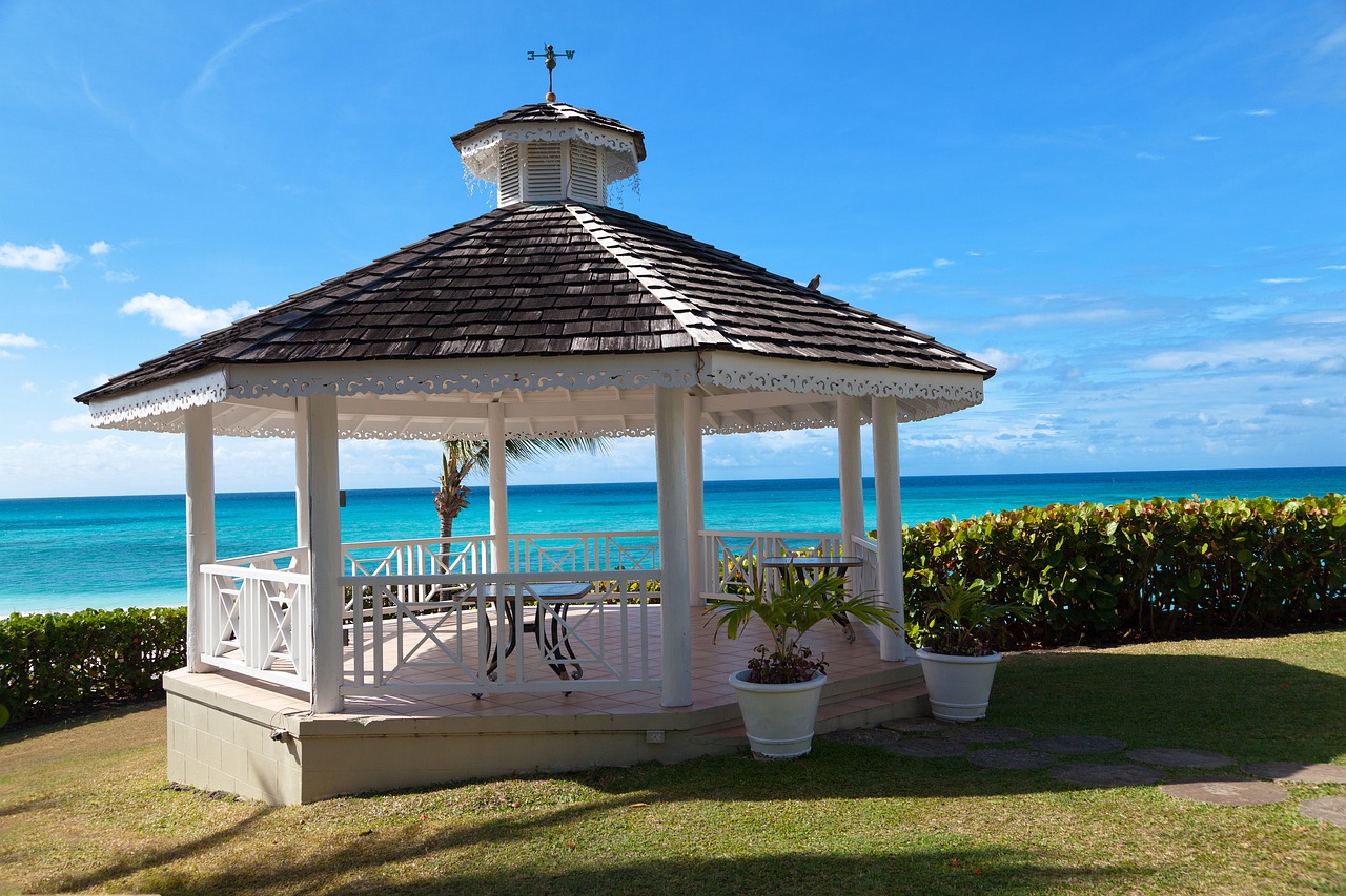How to Choose the Right Gazebo for Your Yard