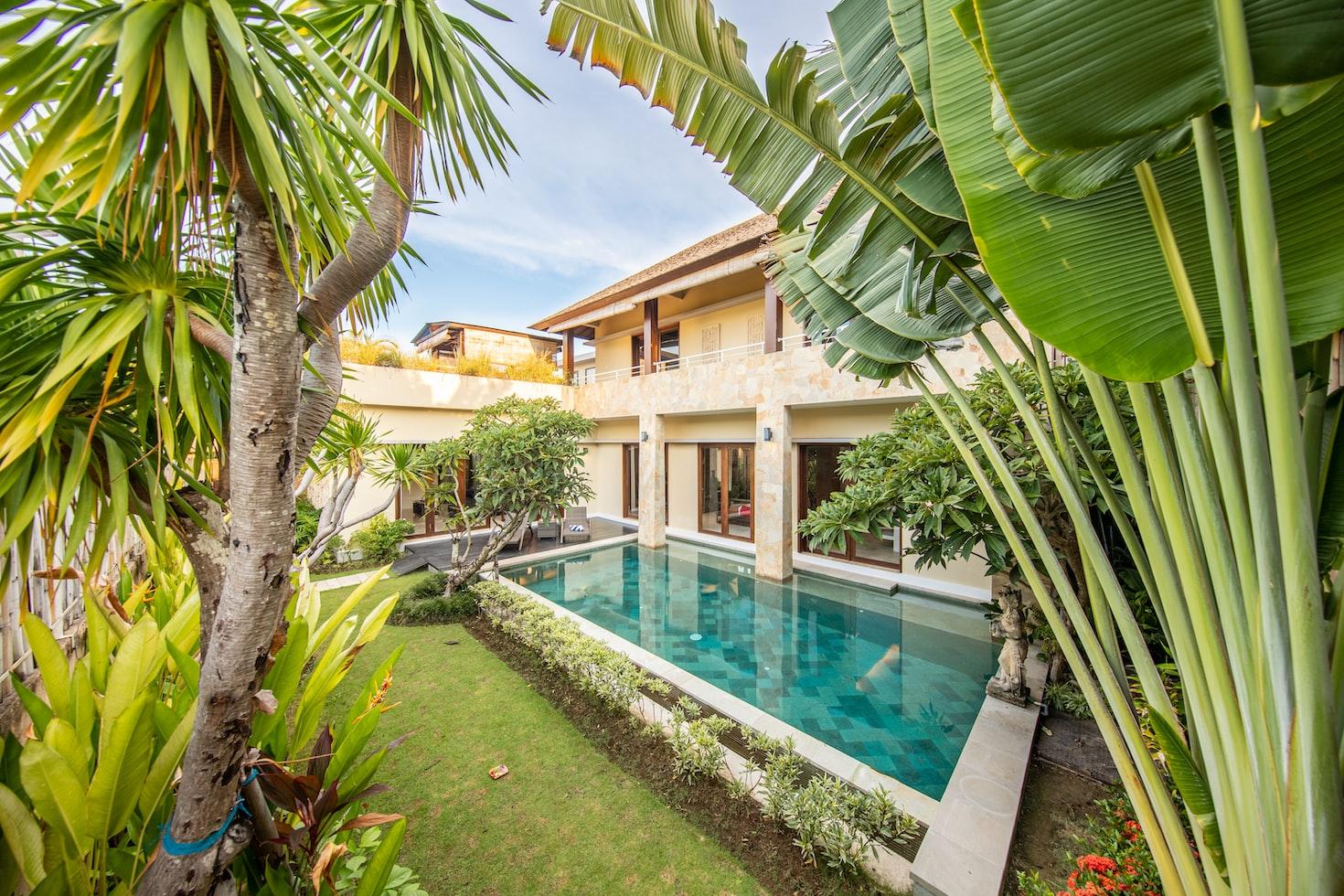 Clean Your Pool the Right Way With These Tips