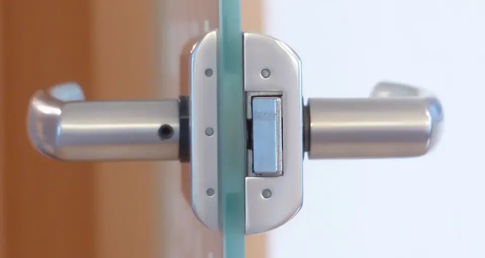 An Expert Guide To Making Your Front Door More Secure
