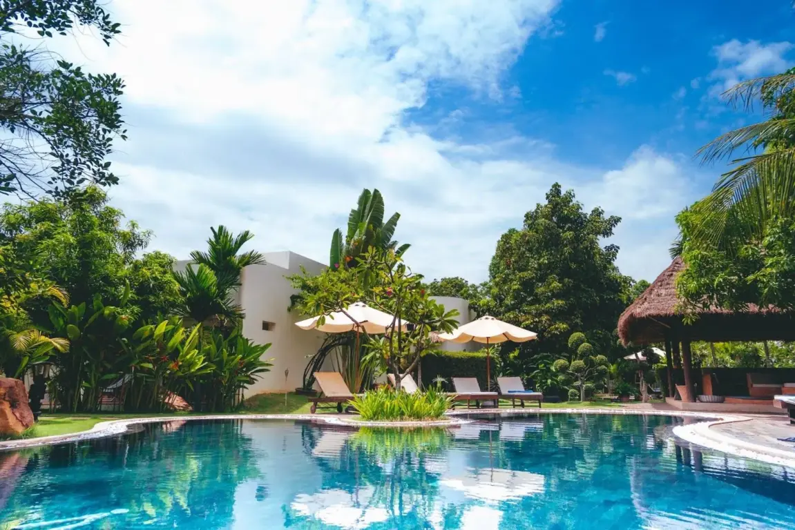 8 Safety Rules to Follow If You Have a Backyard Pool