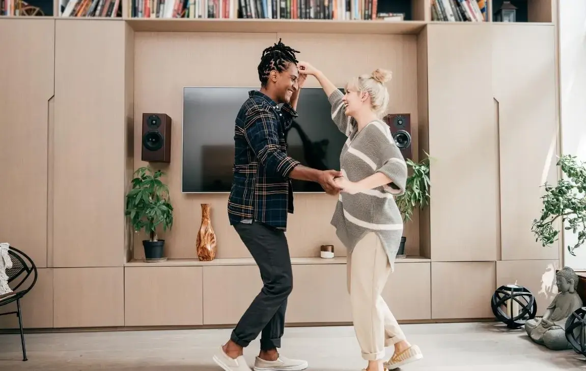 8 Tips to Decorate Your Home on a Budget