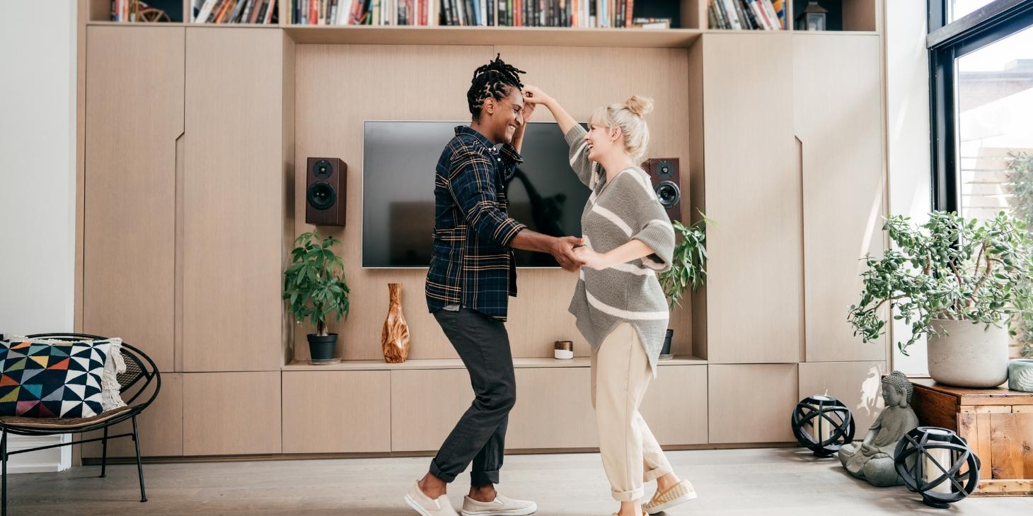 8 Tips to Decorate Your Home on a Budget