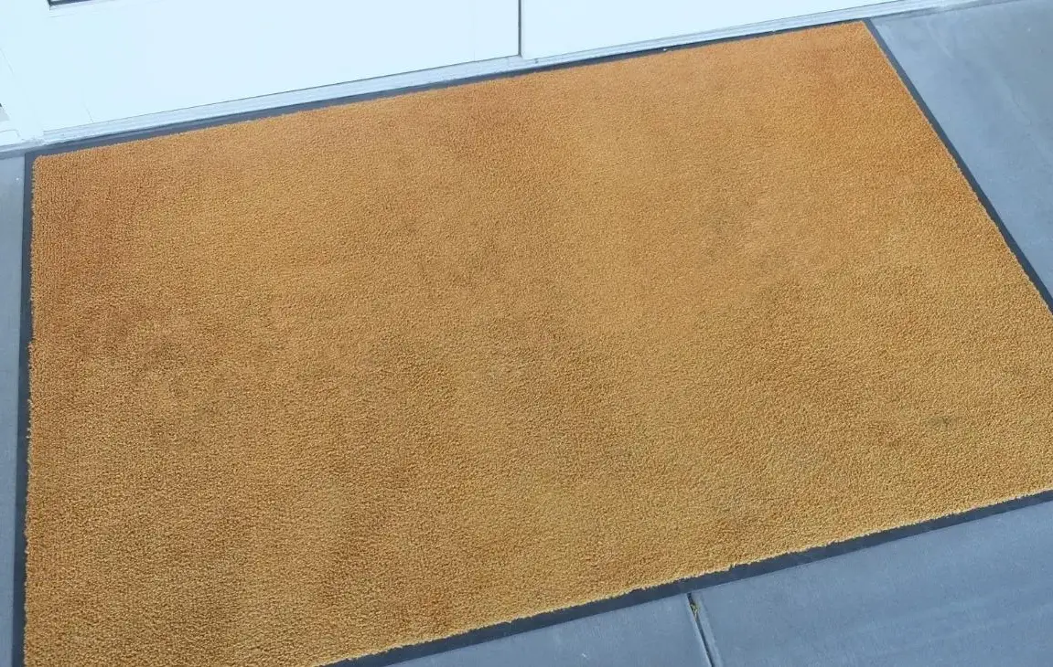 What Doormat is recommended for your front door