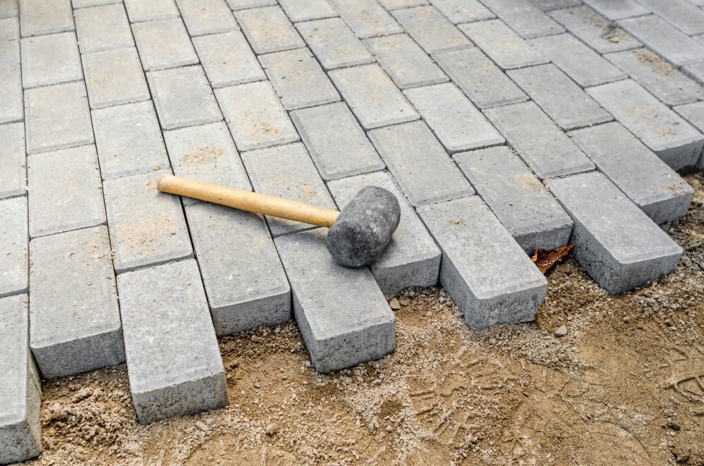 How to Find the Perfect Paver and Slab Provider Online