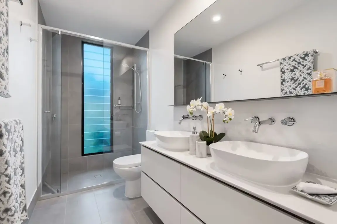 Bathroom Installation: What Are the Pros and Cons