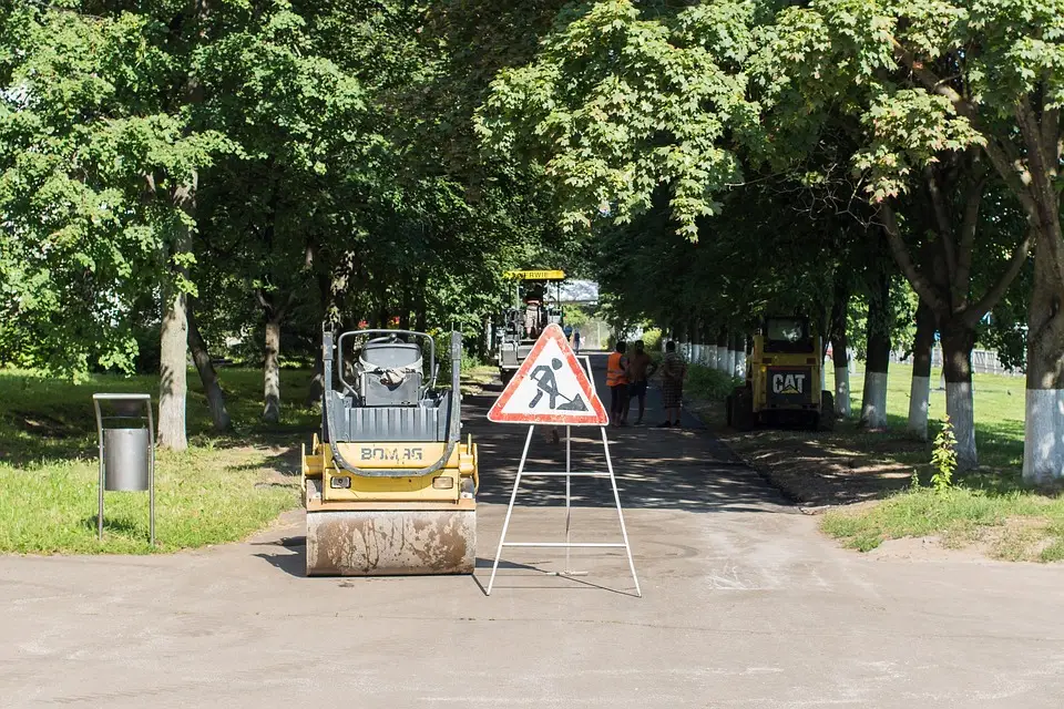 7 Asphalt Repair Tips For Roads Used By Heavy Machinery