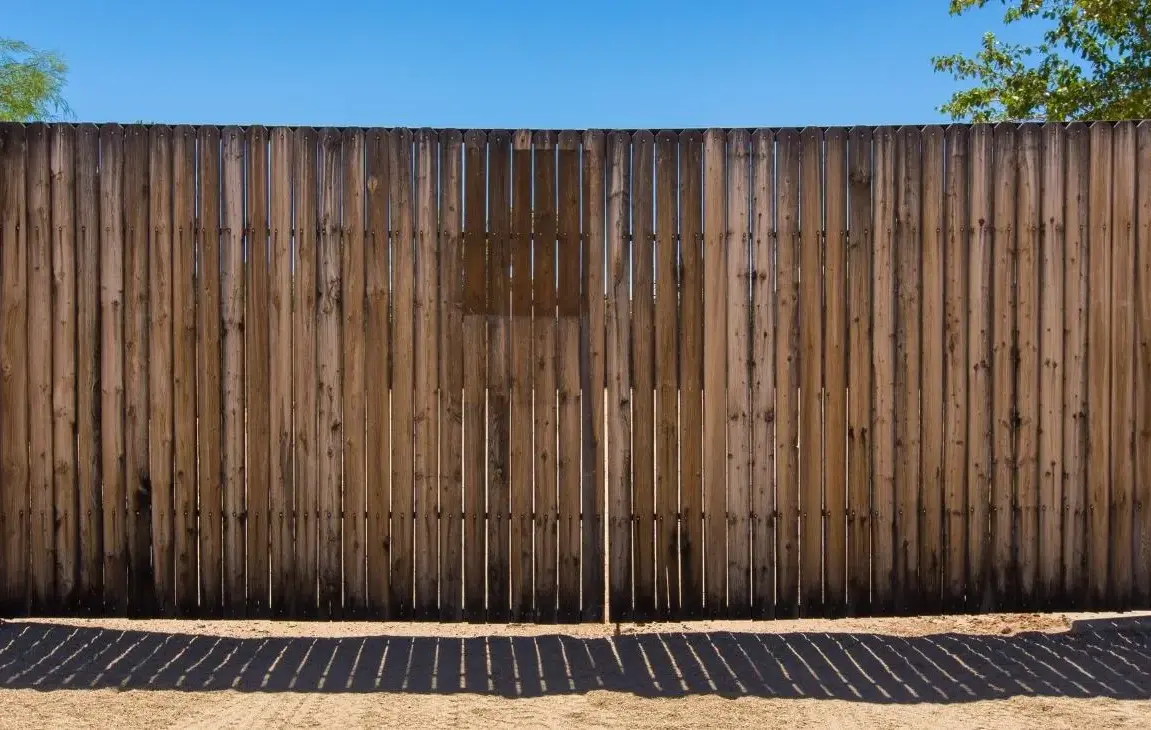 How to maintain your wood fencing to increase its life span